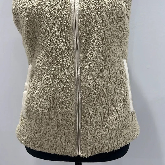 Patagonia Los Gatos Vest Women's size Medium - Picture 3 of 11